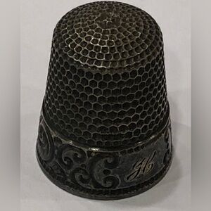Antique Waite Thresher Co Sterling Silver Thimble Nr. 11 Ornate Border Marked